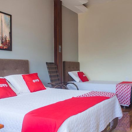 Oyo M&J Hotel Santo Antônio do Descoberto 외부 사진