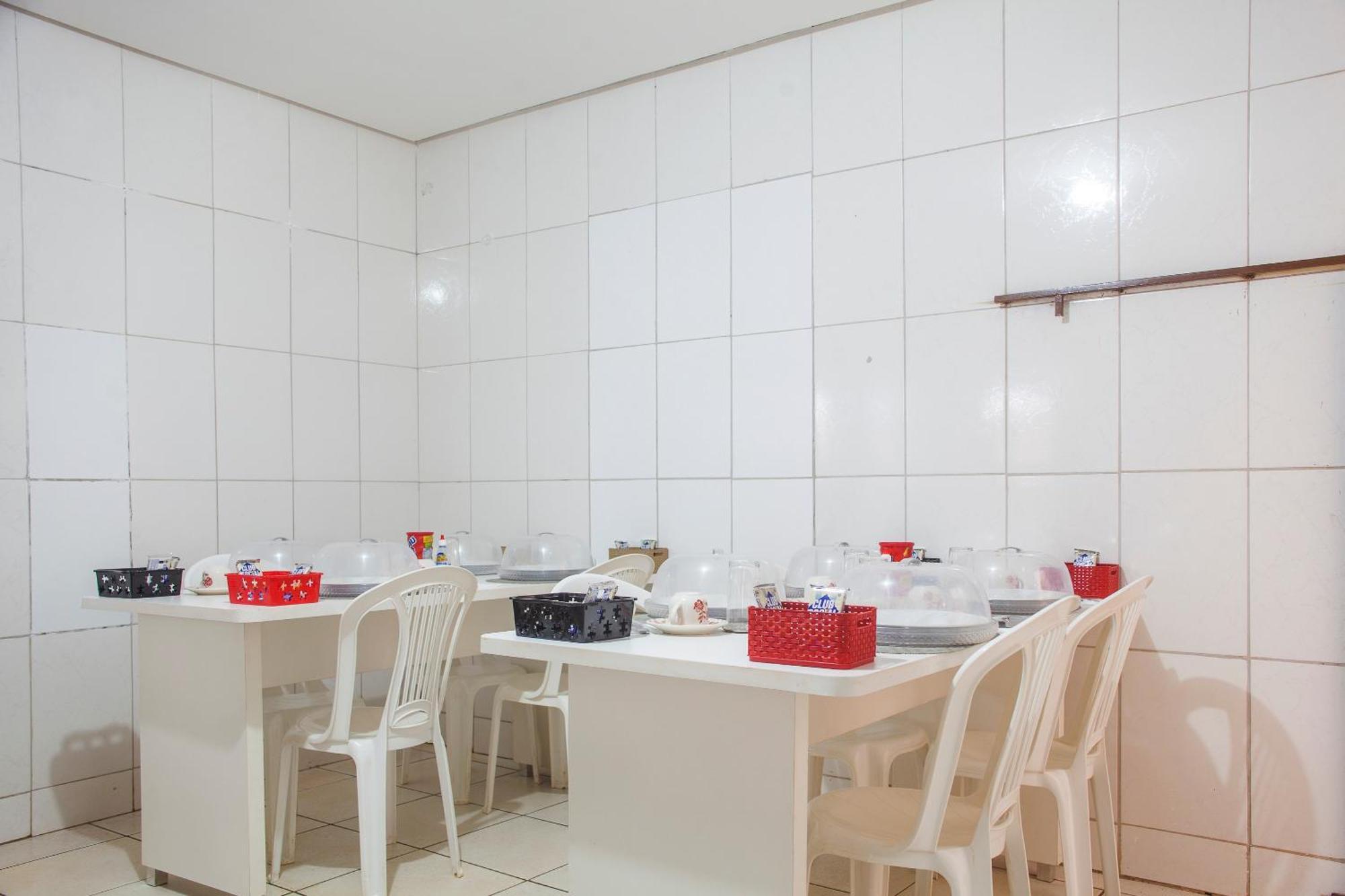Oyo M&J Hotel Santo Antônio do Descoberto 외부 사진